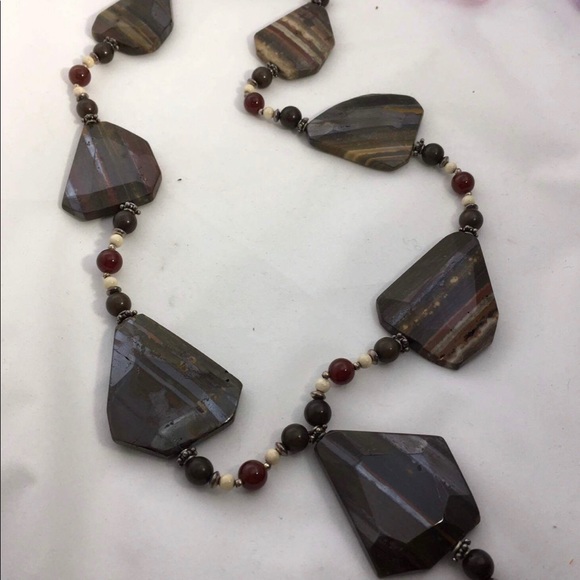 HANDCRAFTED UNIQUE Tiger Iron Gemstone Necklace - Picture 4 of 4